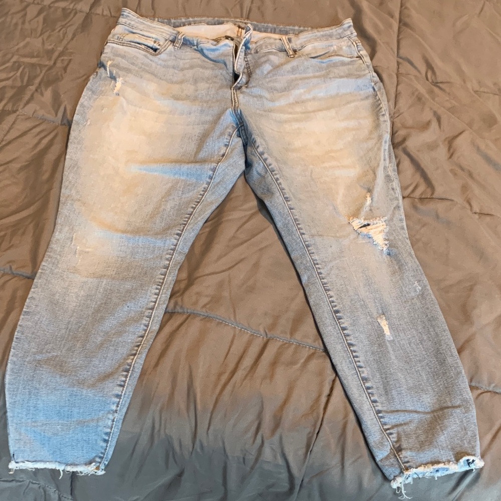 KUT FROM THE KLOTH Light Wash Boyfriend Jeans Plus Size Fit